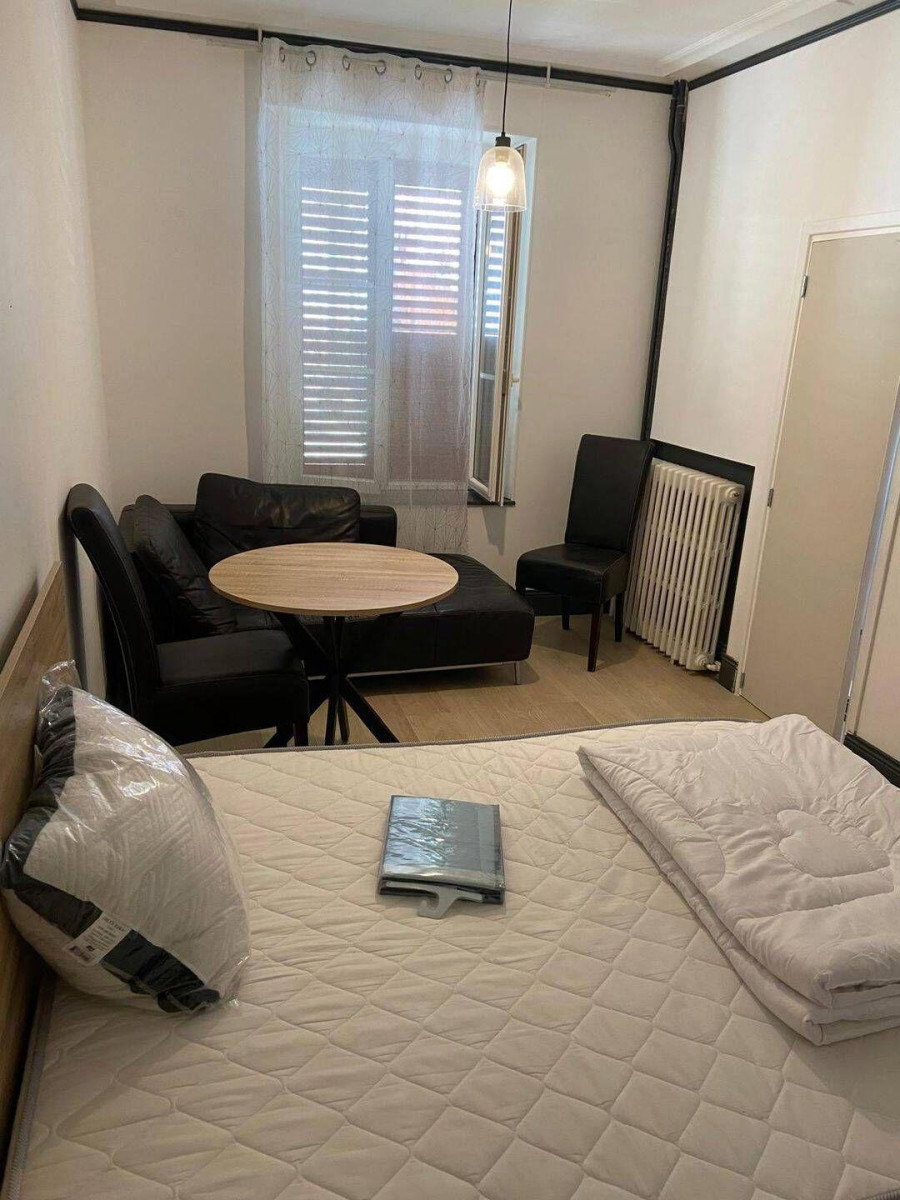 
                                                Colocation
                                                 Chambre meublée  à louer en colocation