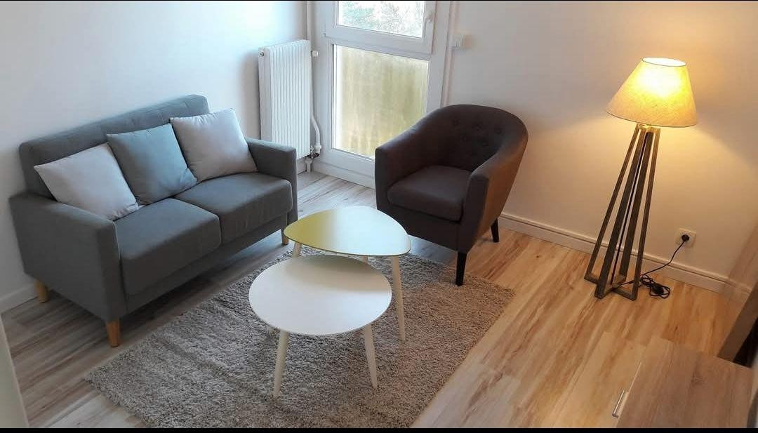 
                                                Colocation
                                                 Chambre meublée avec balcon dans colocation 64m²