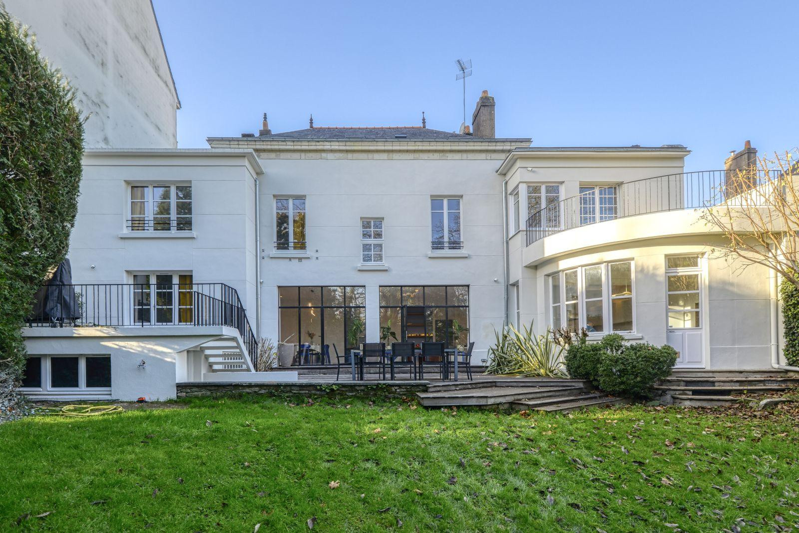
                                                Colocation
                                                 Chambre meublée avec salle de bain privative