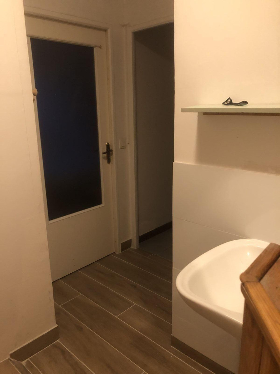 
                                                Colocation
                                                 Chambre meublée avec SDB WC privatifs en coloc