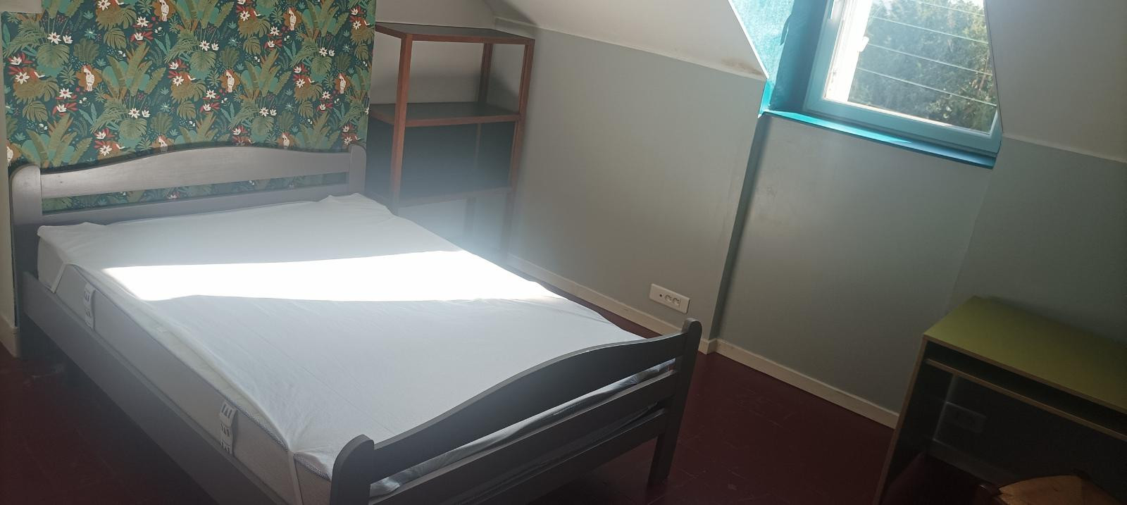 
                                                Colocation
                                                 Chambre meublée chez l'habitant pour étudiant.