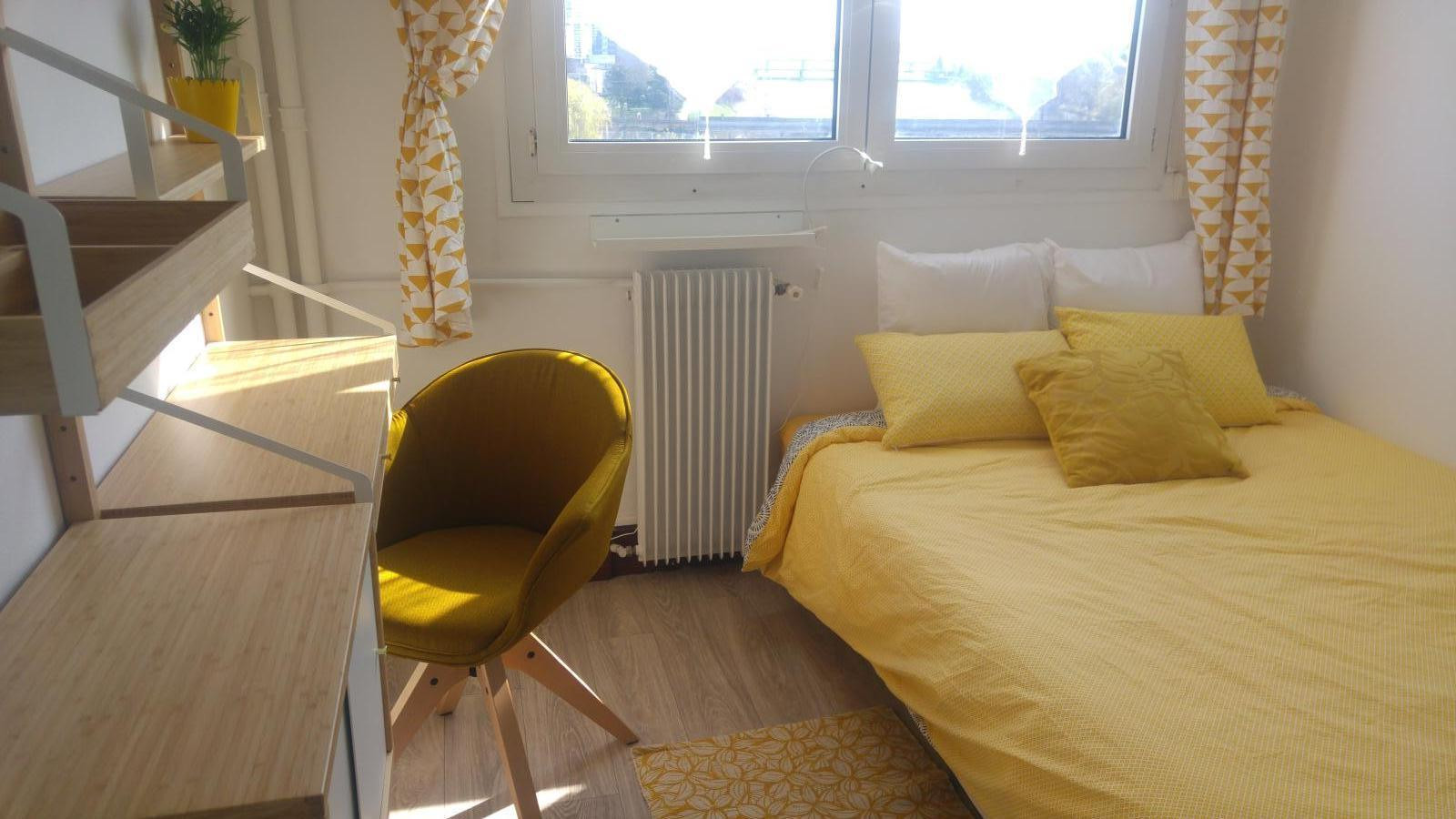 
                                                Colocation
                                                 CHAMBRE MEUBLEE COLOCATION rives du cher