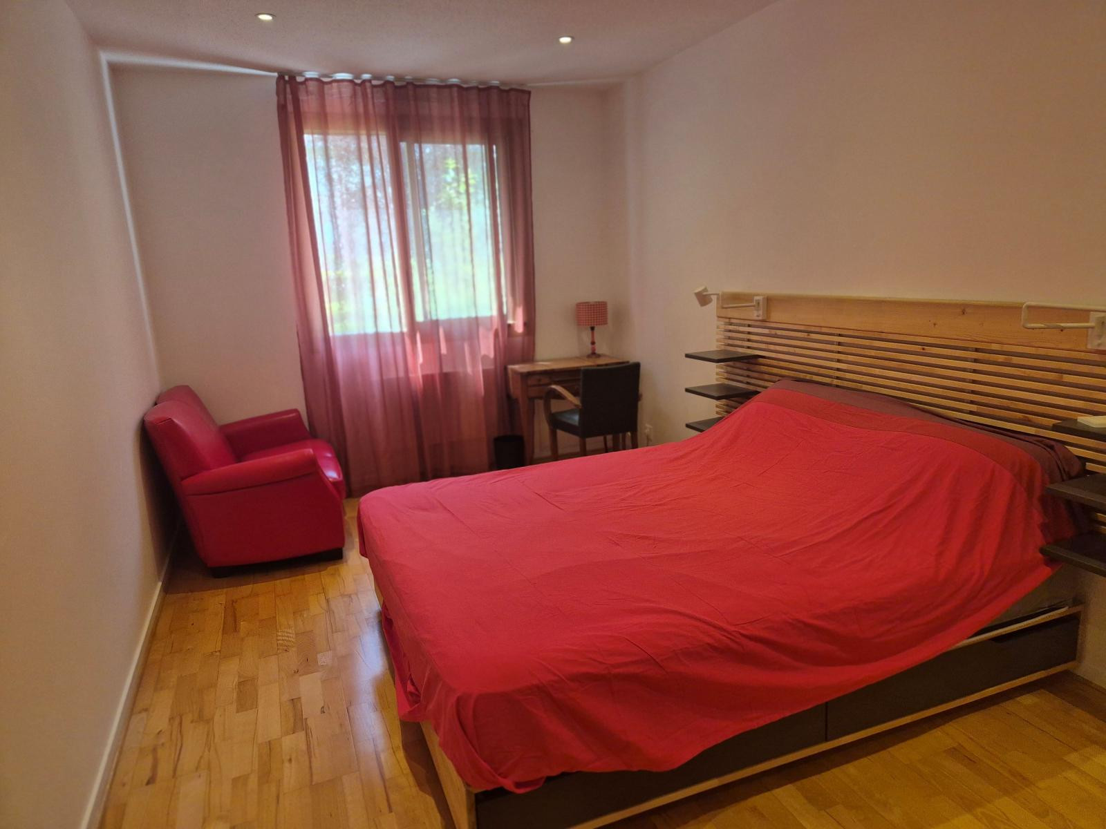 
                                                Colocation
                                                 Chambre meublée dans appartement de standing