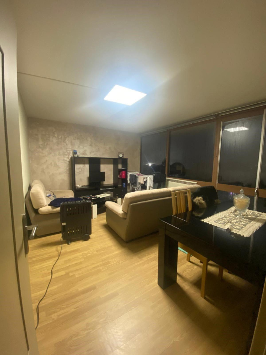 
                                                Colocation
                                                 Chambre meublée dans coloc 84m² entre filles