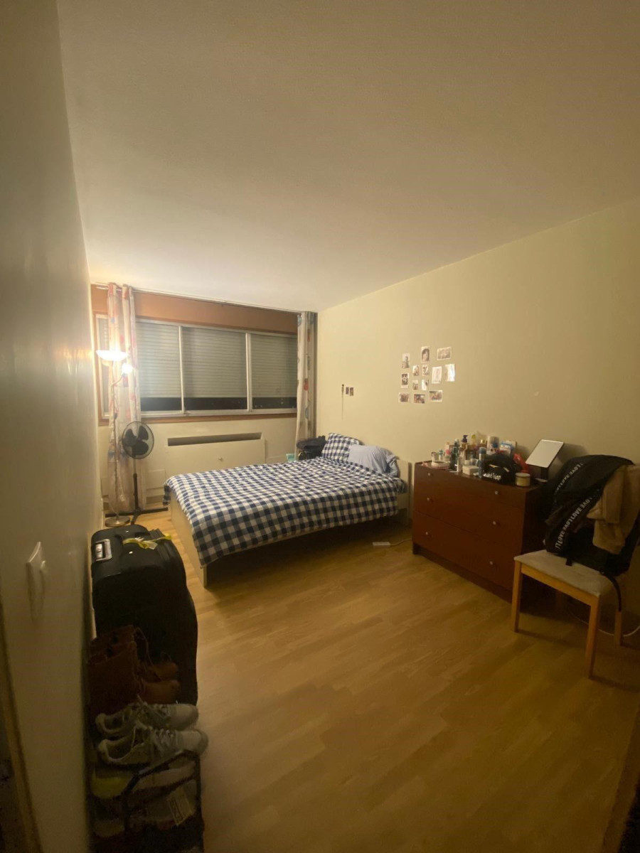 
                                                Colocation
                                                 Chambre meublée dans coloc 84m² entre filles