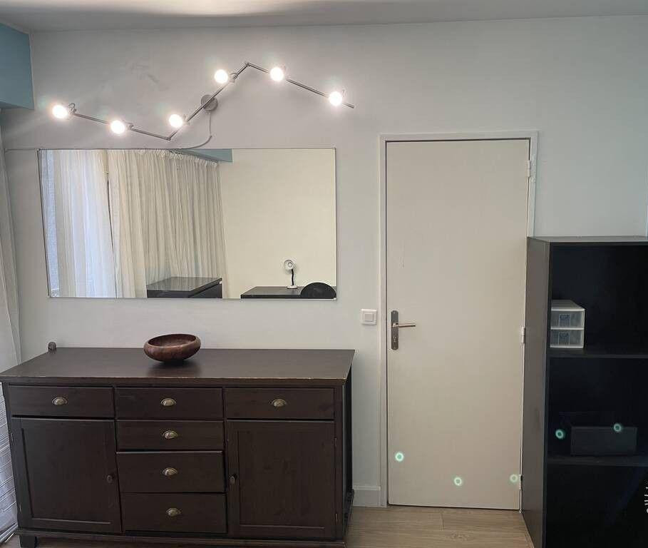 
                                                Colocation
                                                 Chambre meublée dans colocation 110 m²