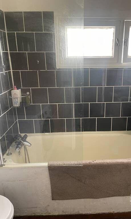 
                                                Colocation
                                                 Chambre meublée dans colocation 110 m²