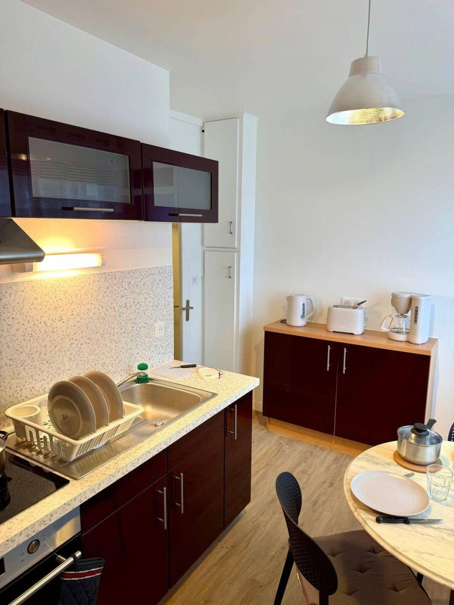 
                                                Colocation
                                                 Chambre meublée dans colocation 70m²