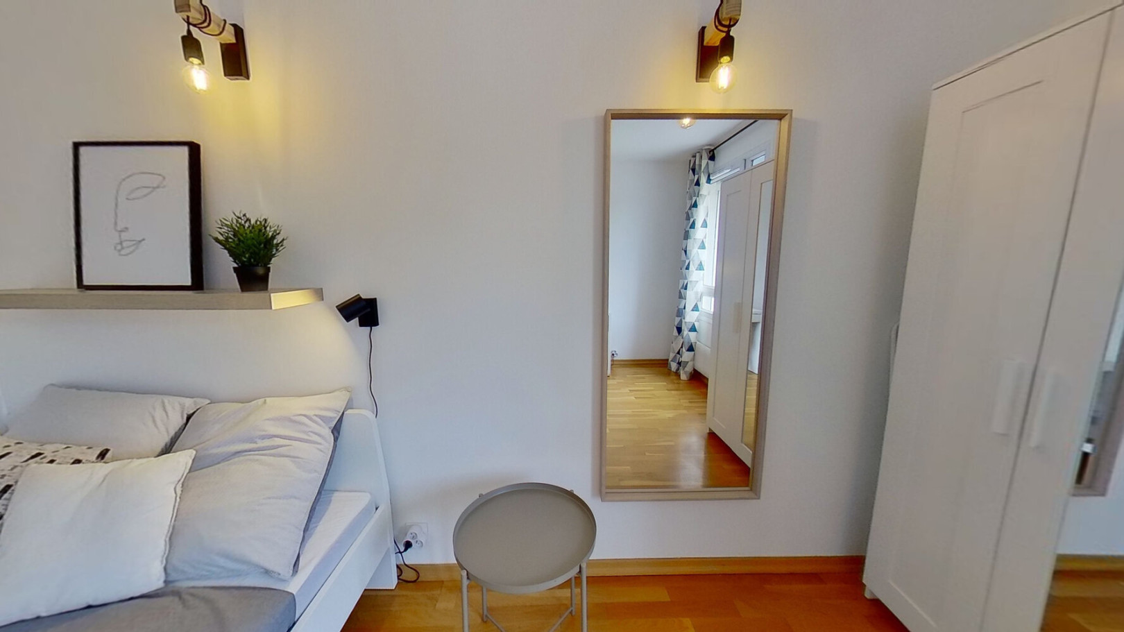 
                                                Colocation
                                                 Chambre meublée dans colocation conviviale