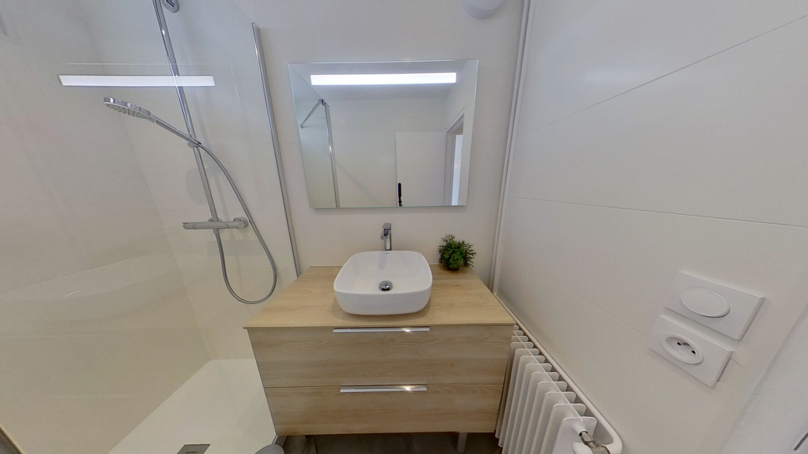 
                                                Colocation
                                                 Chambre meublée dans colocation conviviale