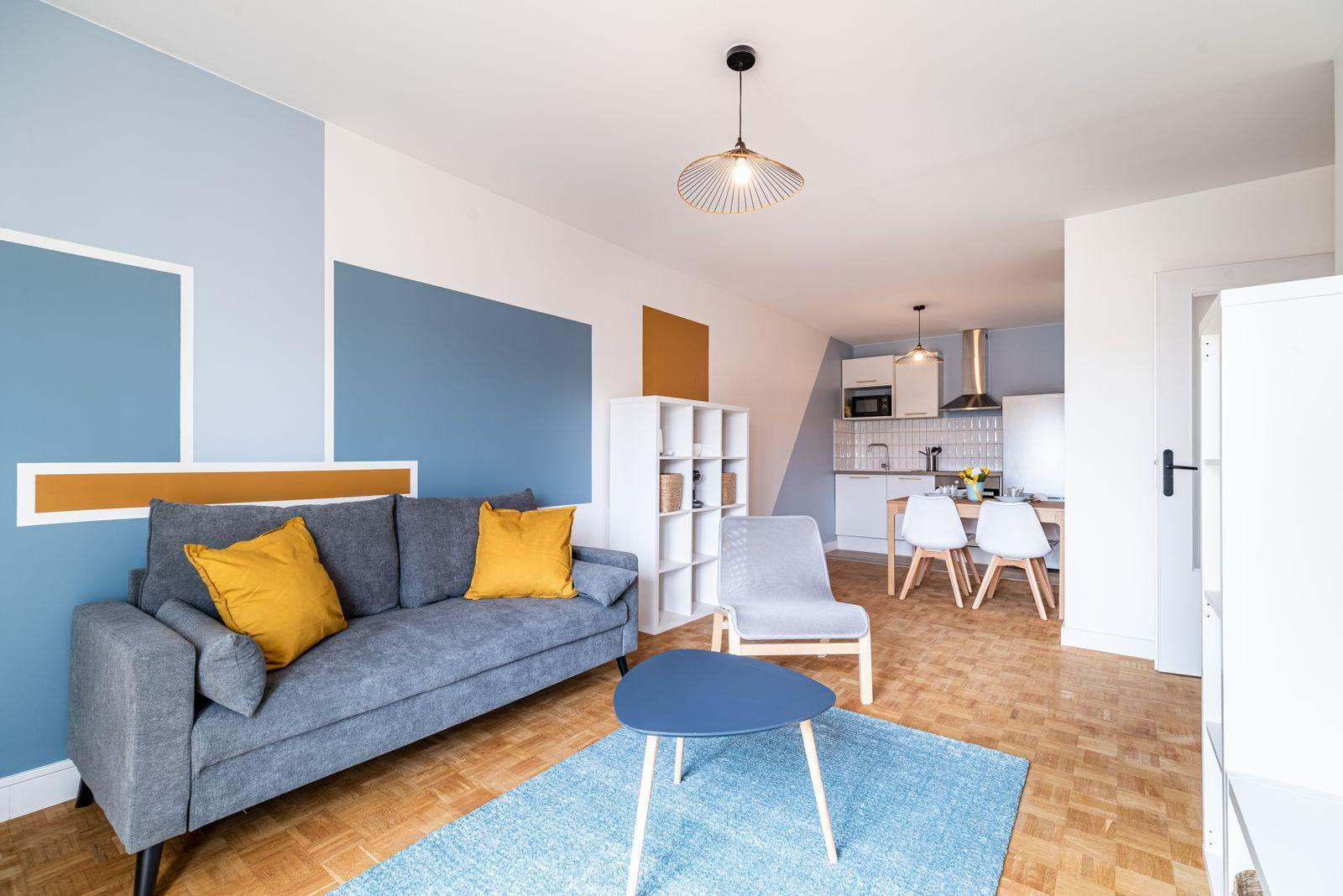 
                                                Colocation
                                                 Chambre meublée dans colocation refaite à neuf