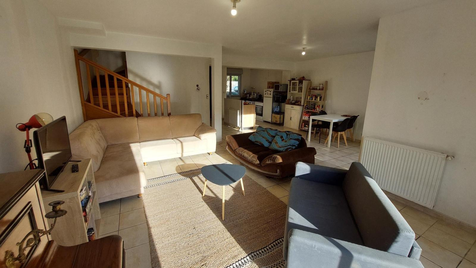 
                                                Colocation
                                                 Chambre meublée dans une coloc – Maison jardin