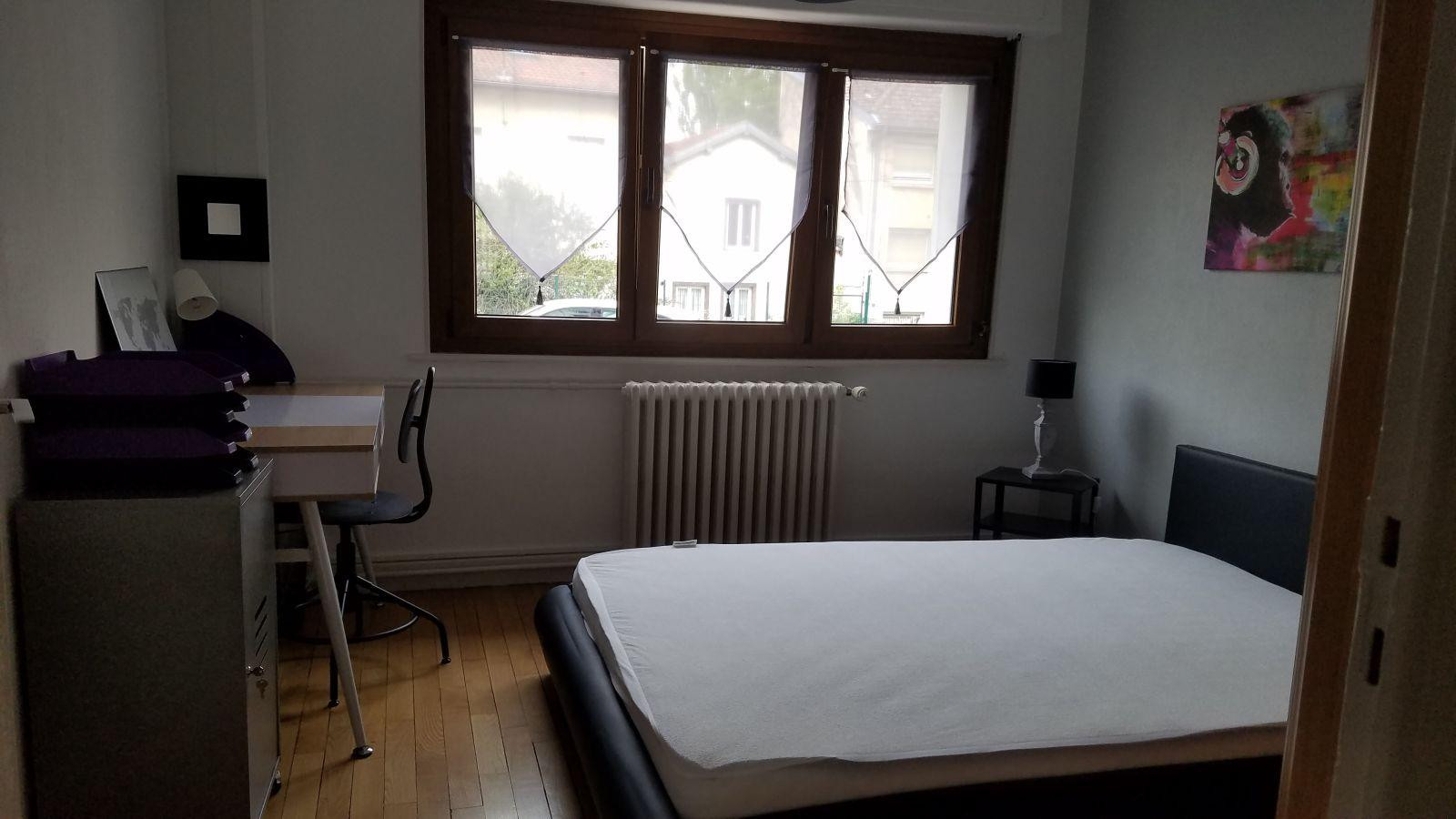 
                                                Location
                                                 Chambre meublée en appartement partagé
