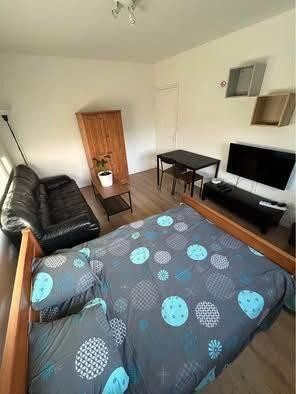 
                                                Colocation
                                                 Chambre meublée en colocation 42m² sur Ris Orangis