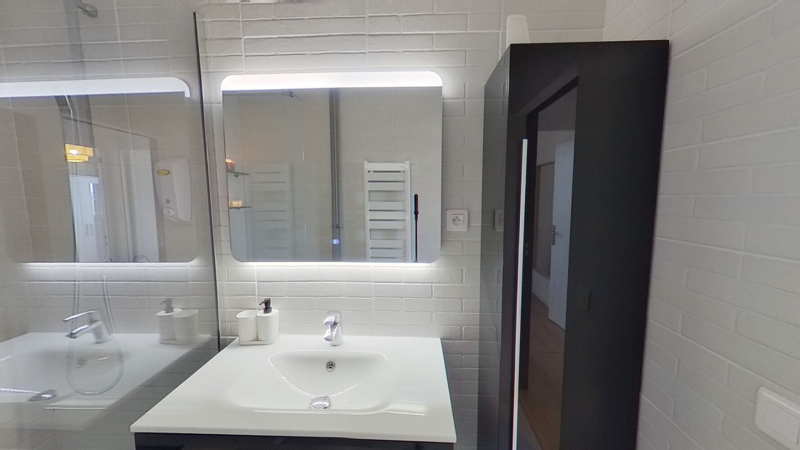 
                                                Colocation
                                                 Chambre meublée en colocation