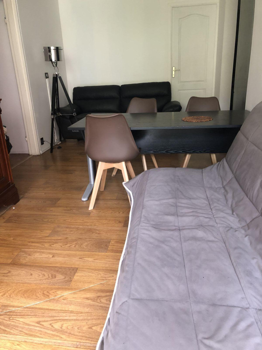 
                                                Colocation
                                                 Chambre meublée en colocation