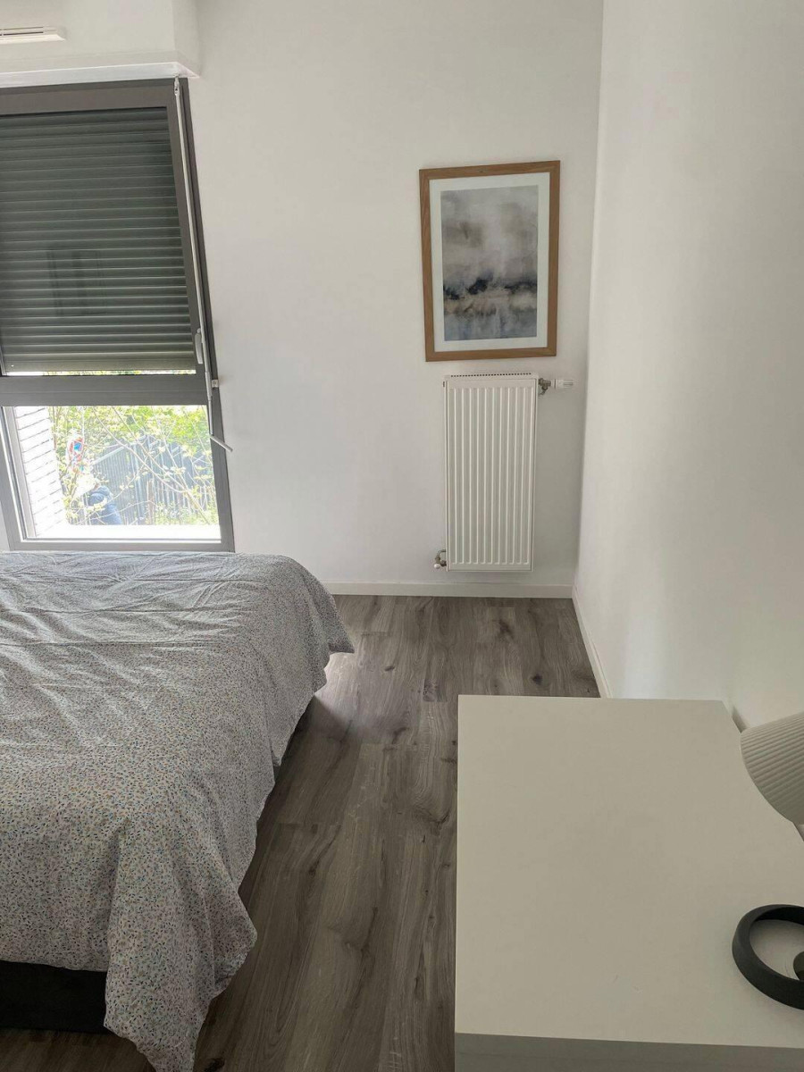 
                                                Colocation
                                                 Chambre meublée en colocation calme 81m²