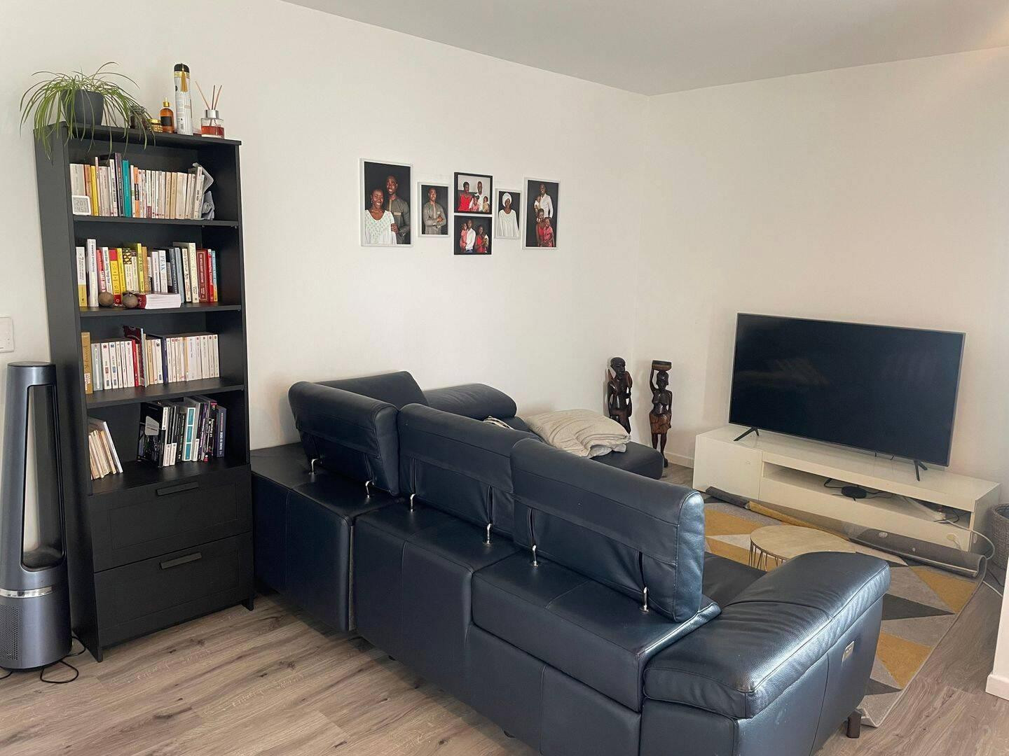 
                                                Colocation
                                                 Chambre meublée en colocation calme 81m²