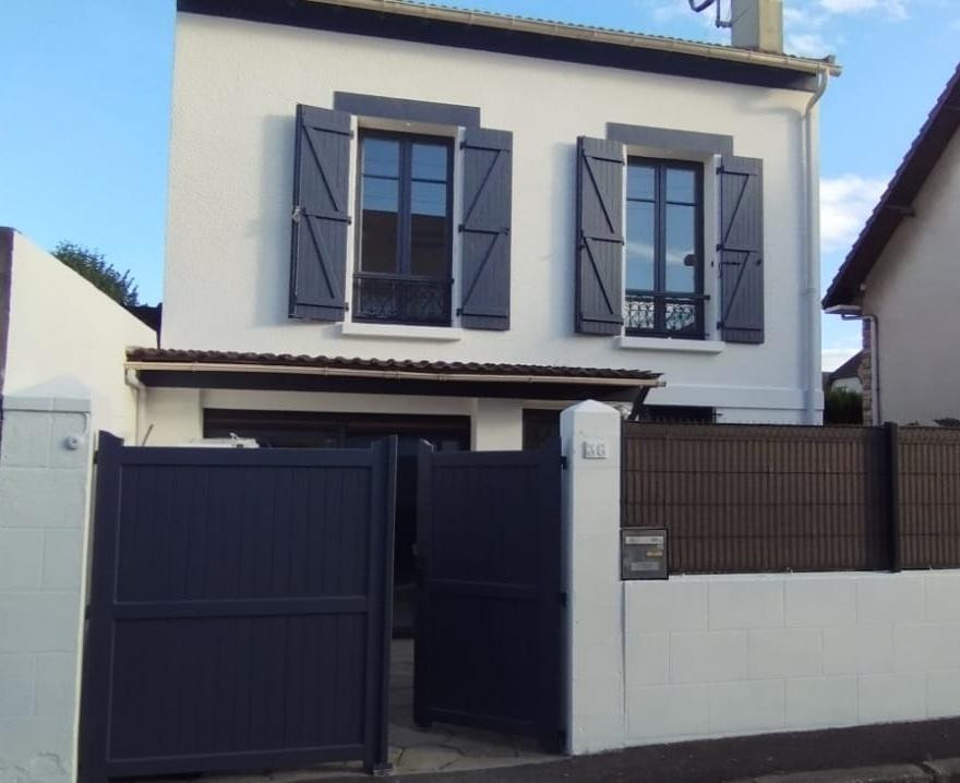 
                                                Colocation
                                                 Chambre meublée indépendante dans coloc rénovée