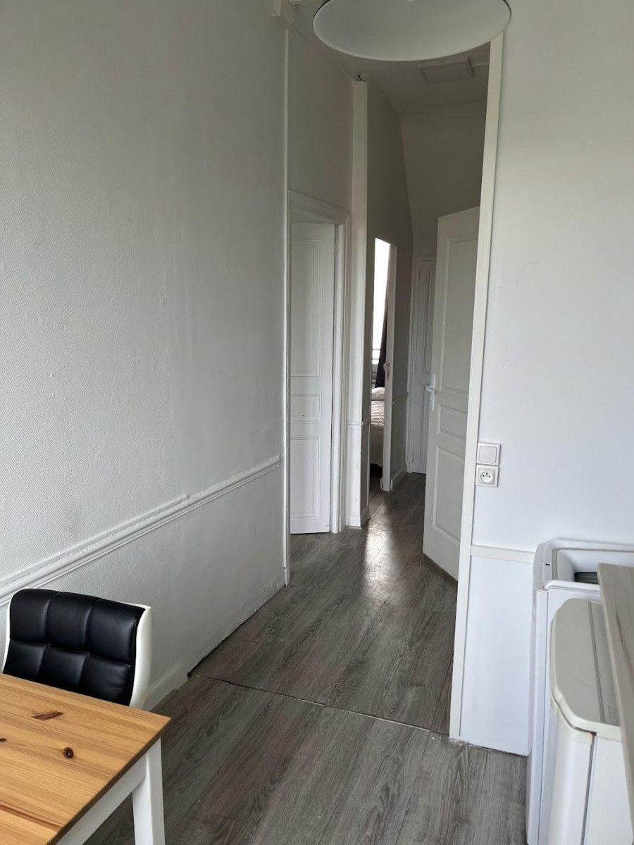 
                                                Colocation
                                                 Chambre meublee place d'Erlon