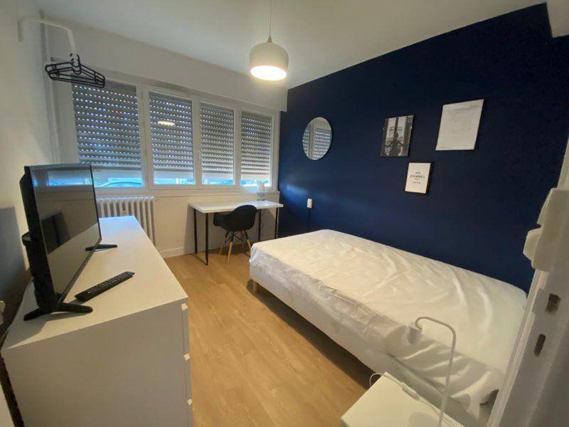 
                                                Location
                                                 Chambre meublée - proche UCO/ESA