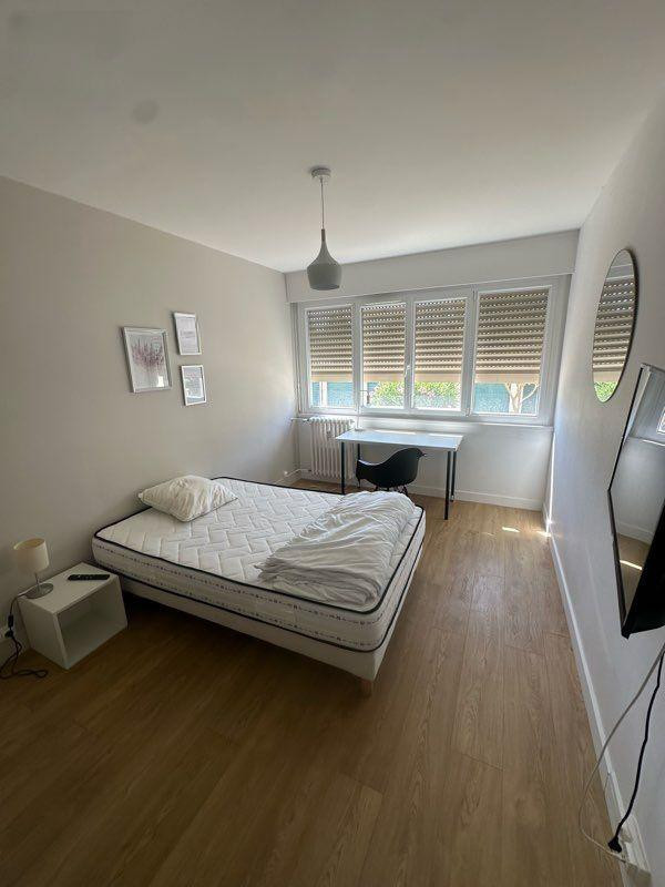 
                                                Location
                                                 Chambre meublée - proche UCO/ESA