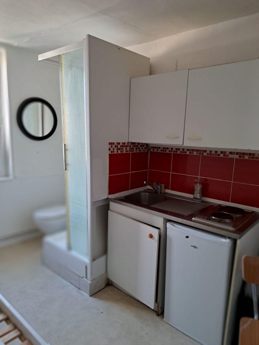 
                                                Colocation
                                                 Chambre meublée toute équipée