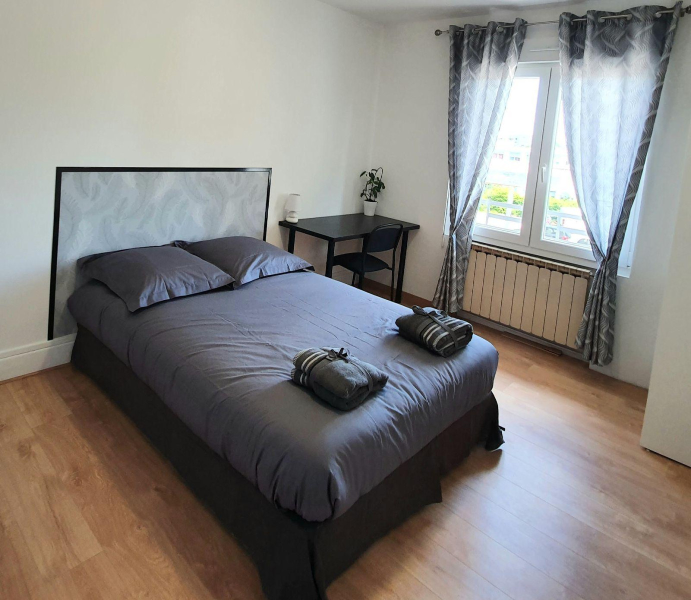 
                                                Colocation
                                                 Chambre NancyRoom