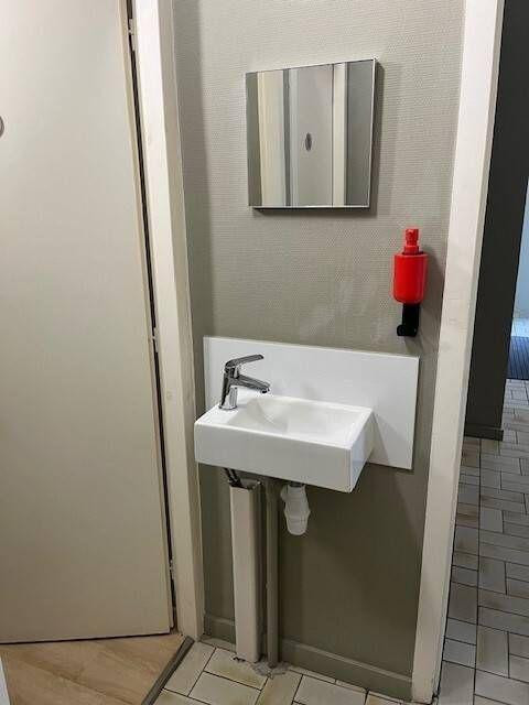 
                                                Colocation
                                                 Chambre NEUVE meublée/équipée TALENCE