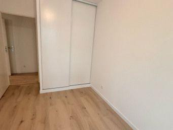 
                                                Location
                                                 Chambre pour 2 personnes dans coloc 61m²