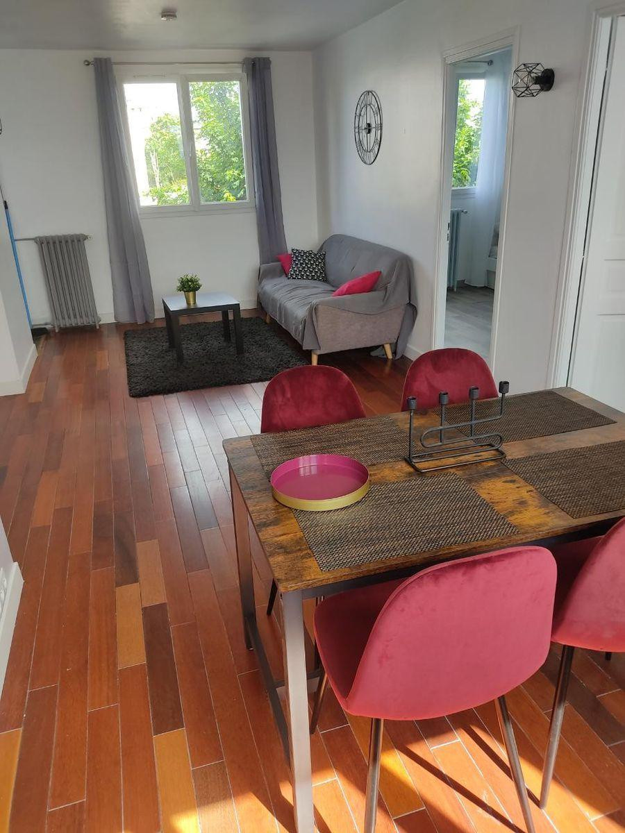 
                                                Colocation
                                                 Chambre pour étudiants.