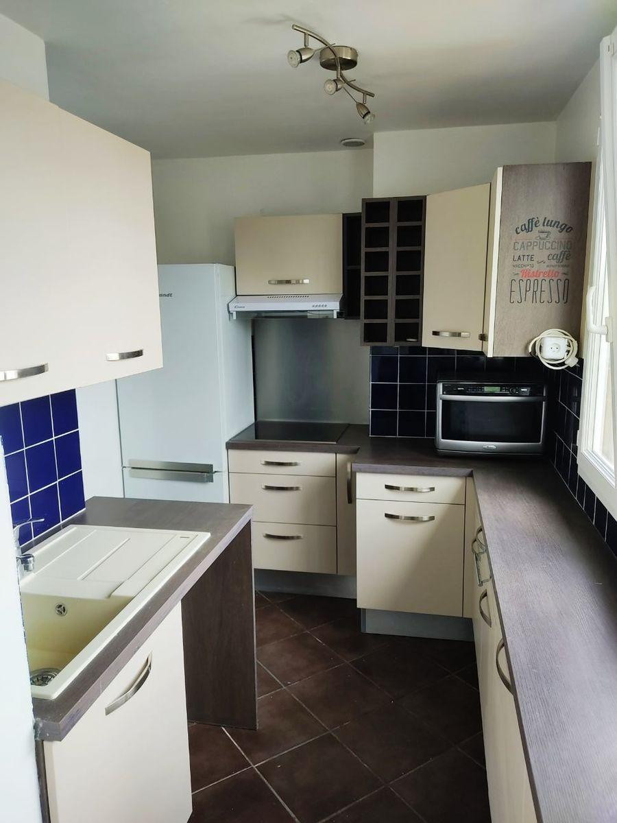 
                                                Colocation
                                                 Chambre pour étudiants.