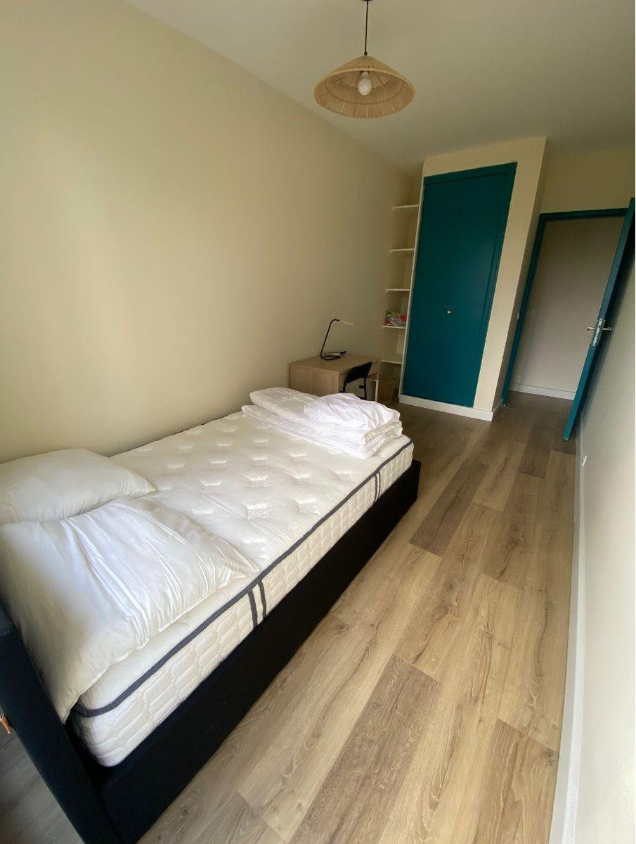 
                                                Location
                                                 Chambre privée 11m² meublée, colocation à Melun