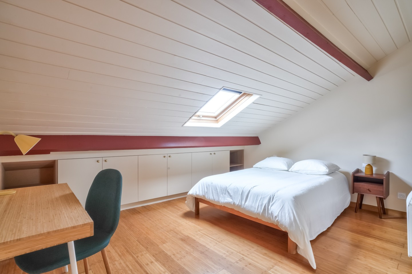 
                                                Colocation
                                                 Chambre privée avec sdb - Issy-Les-Moulineaux