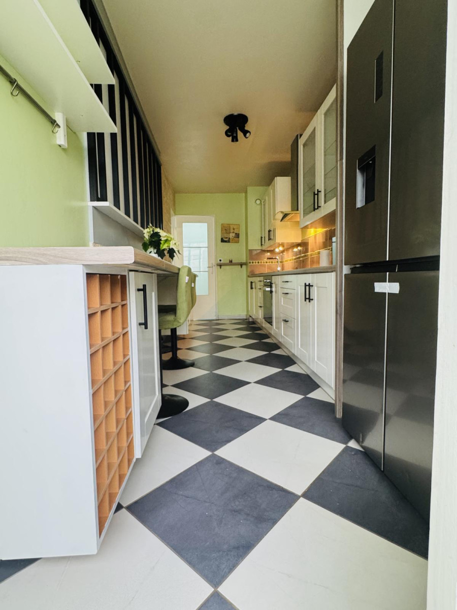 
                                                Colocation
                                                 Chambre privée dans une magnifique Colocation !