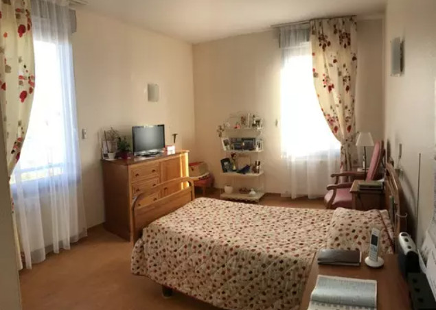 
                                                Vente
                                                 Chambre simple Lmnp renta. 5.20 %