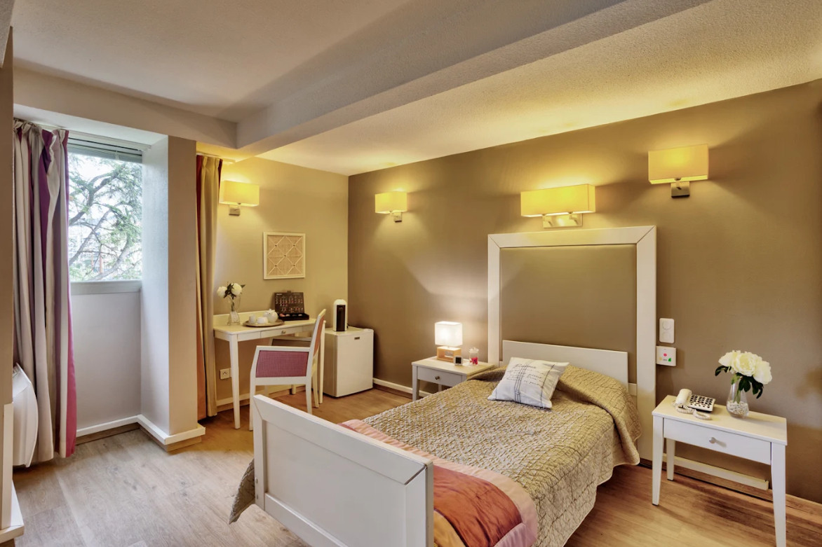 
                                                Vente
                                                 Chambre simple Lmnp renta. 7.80 %