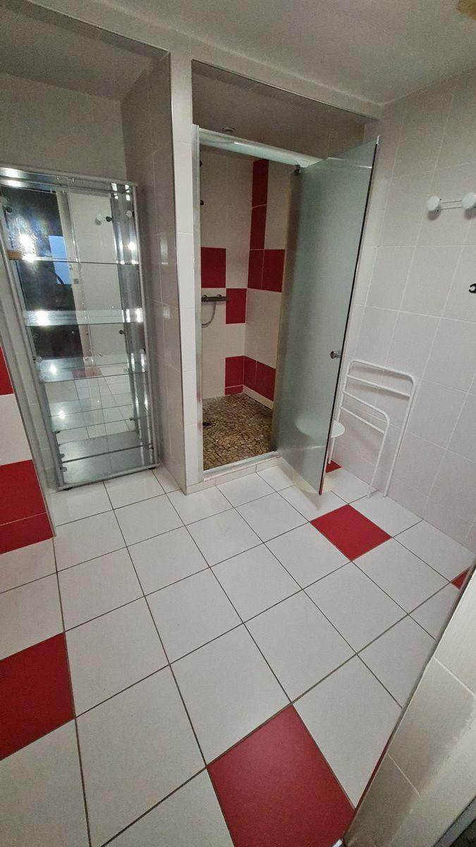 
                                                Colocation
                                                 Chambre spacieuse