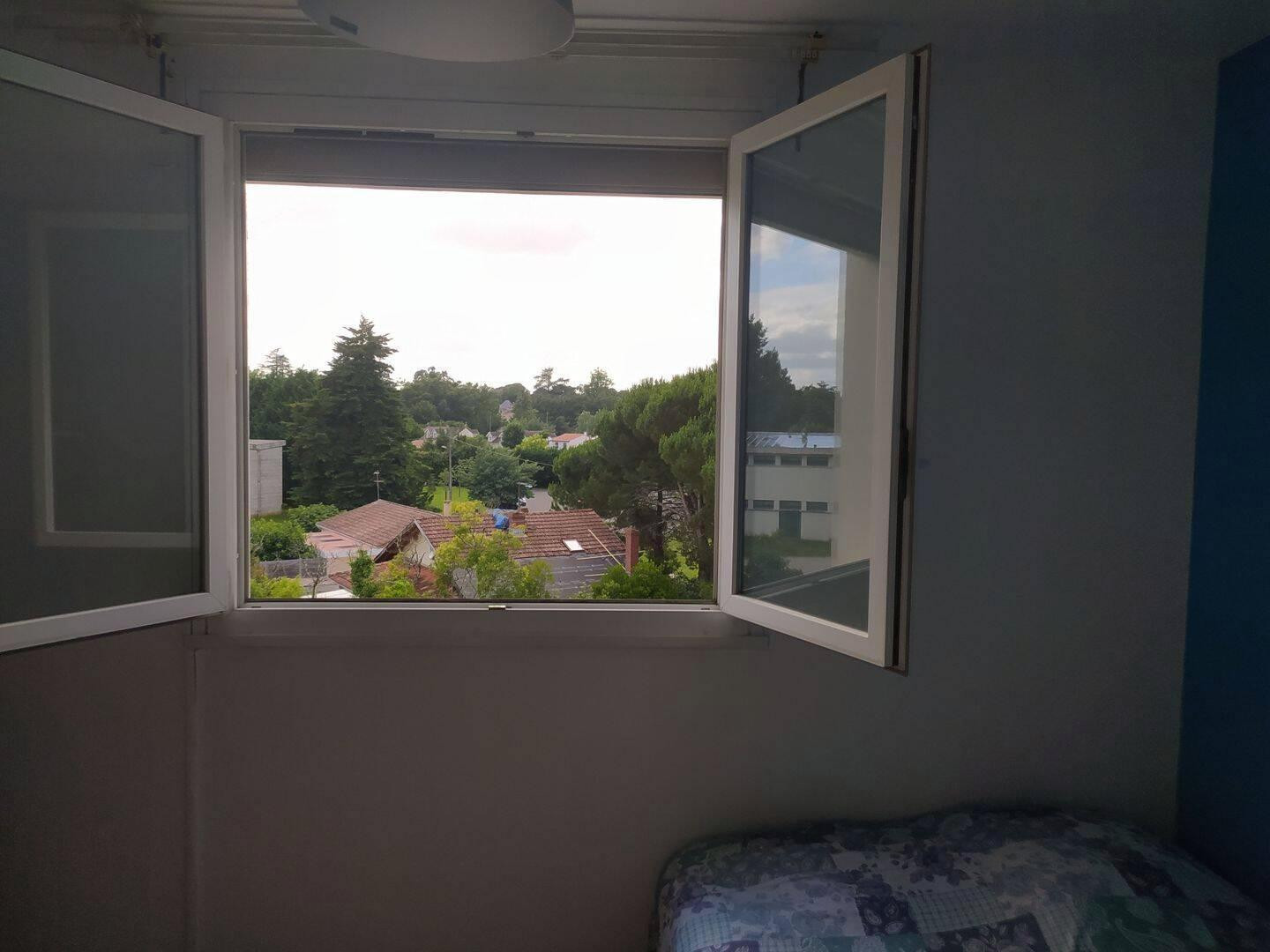 
                                                Colocation
                                                 Chambre spacieuse dans une colocation