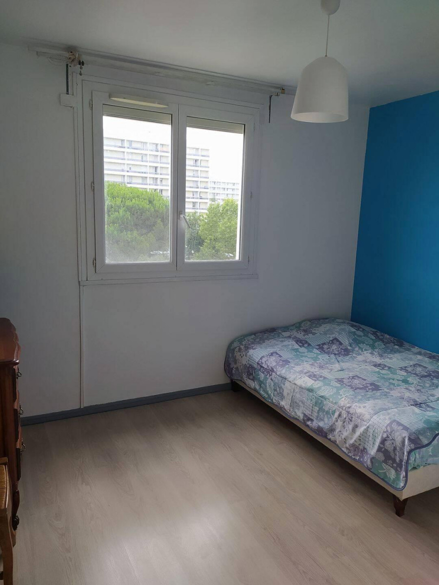 
                                                Colocation
                                                 Chambre spacieuse dans une colocation