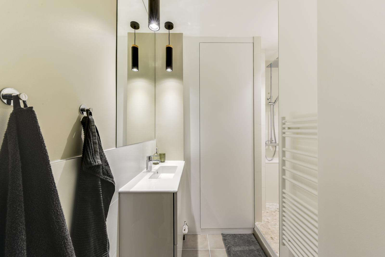 
                                                Location
                                                 Chambre Standing 15m² Tram T3 Tout Inclus + Ménage