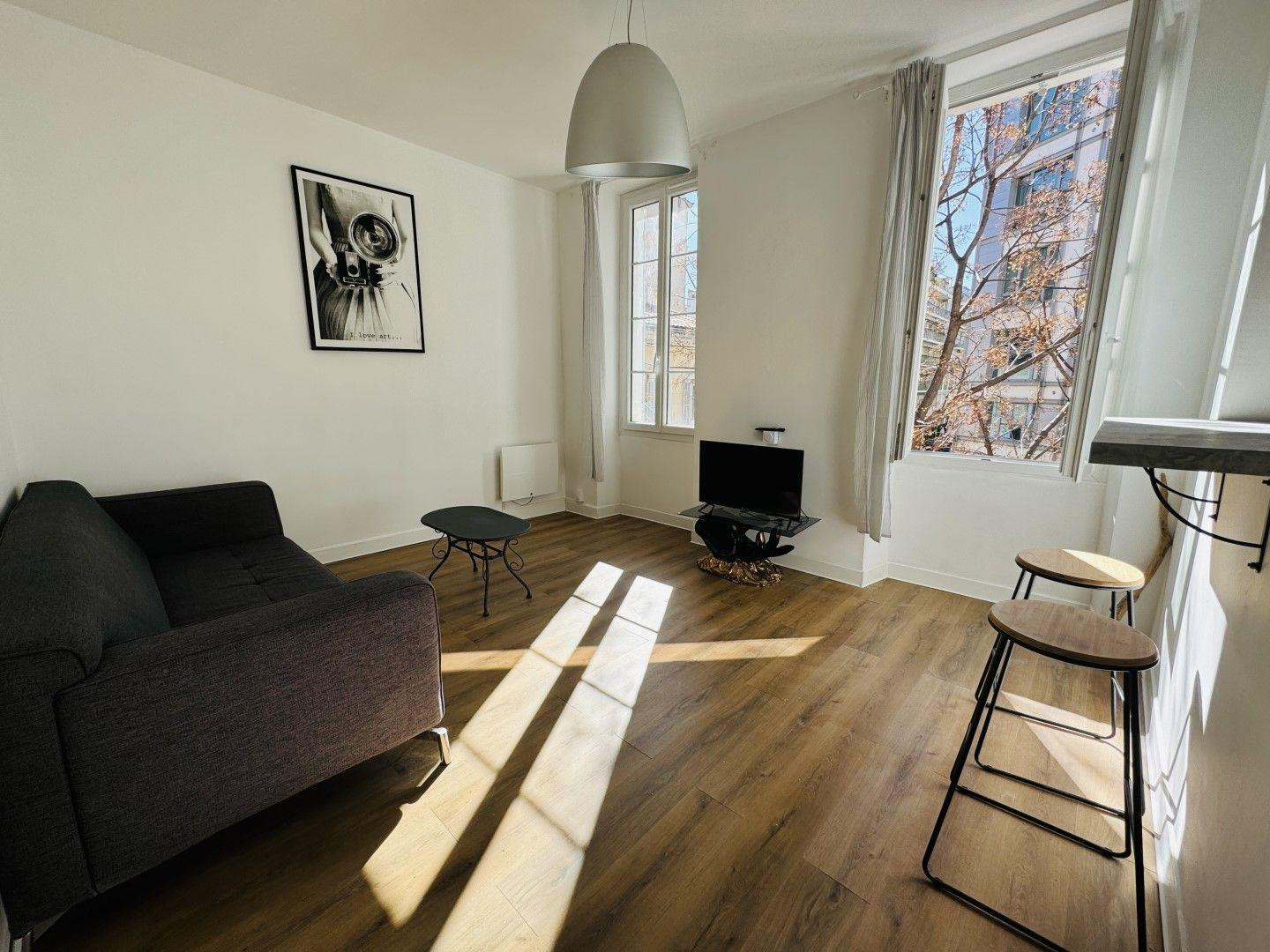 
                                                Colocation
                                                 Chambres dans superbe coloc 70m² à Marseille