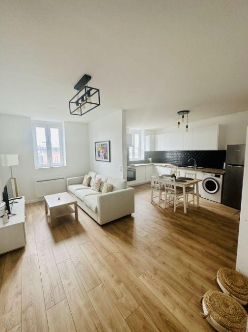 
                                                Location
                                                 Chambres de 12 m2 100% femmes