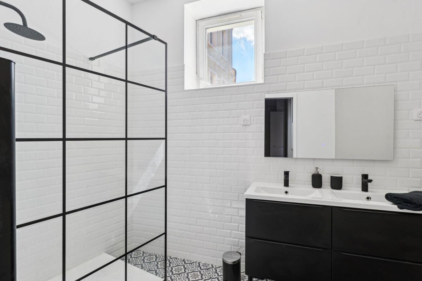 
                                                Colocation
                                                 Chambres dispos dans coloc 120m²