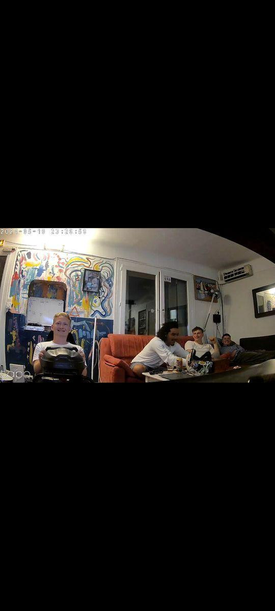 
                                                Colocation
                                                 Chambres en Coliving / Villa, wifi, vallon