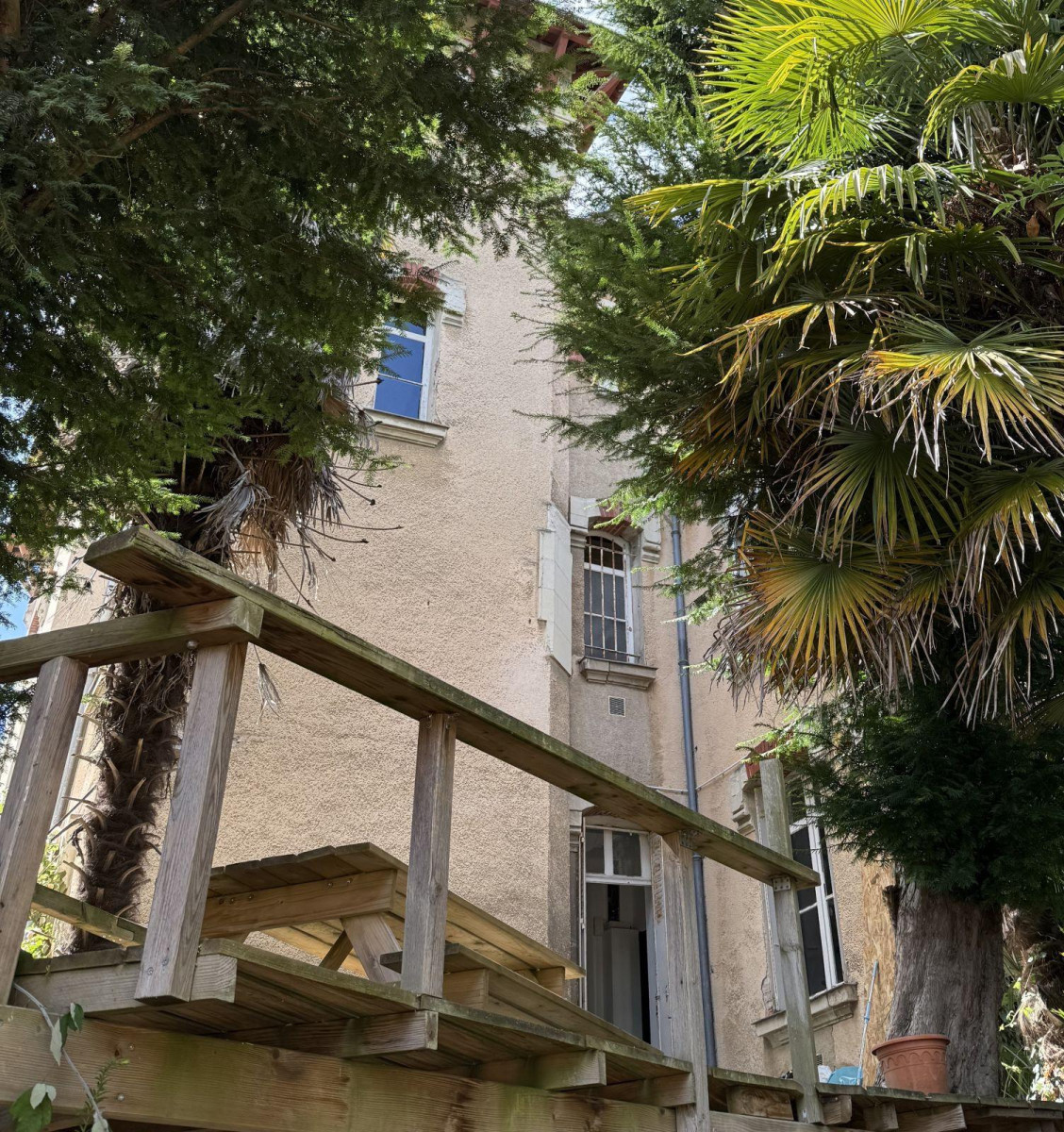 
                                                Colocation
                                                 Chambres en colocation dans maison proche CHU