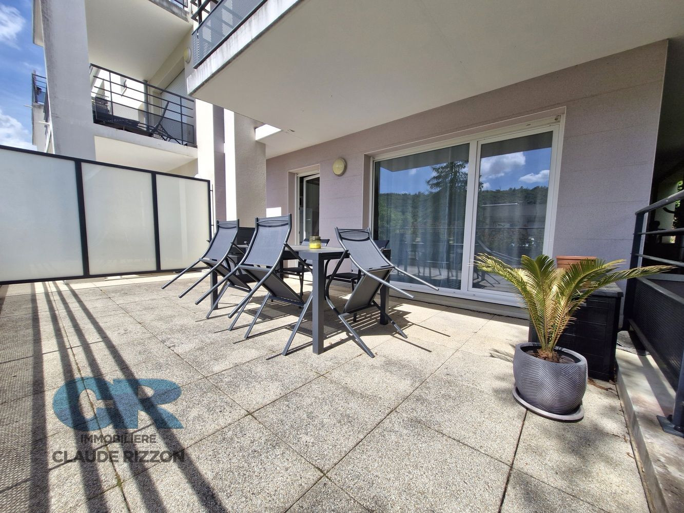 
                                                Vente
                                                 CHAMPIGNEULLES - 3 pièces à vendre