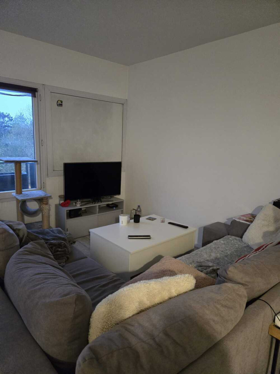 
                                                Location
                                                 Champs-Descartes à louer T2 49m2