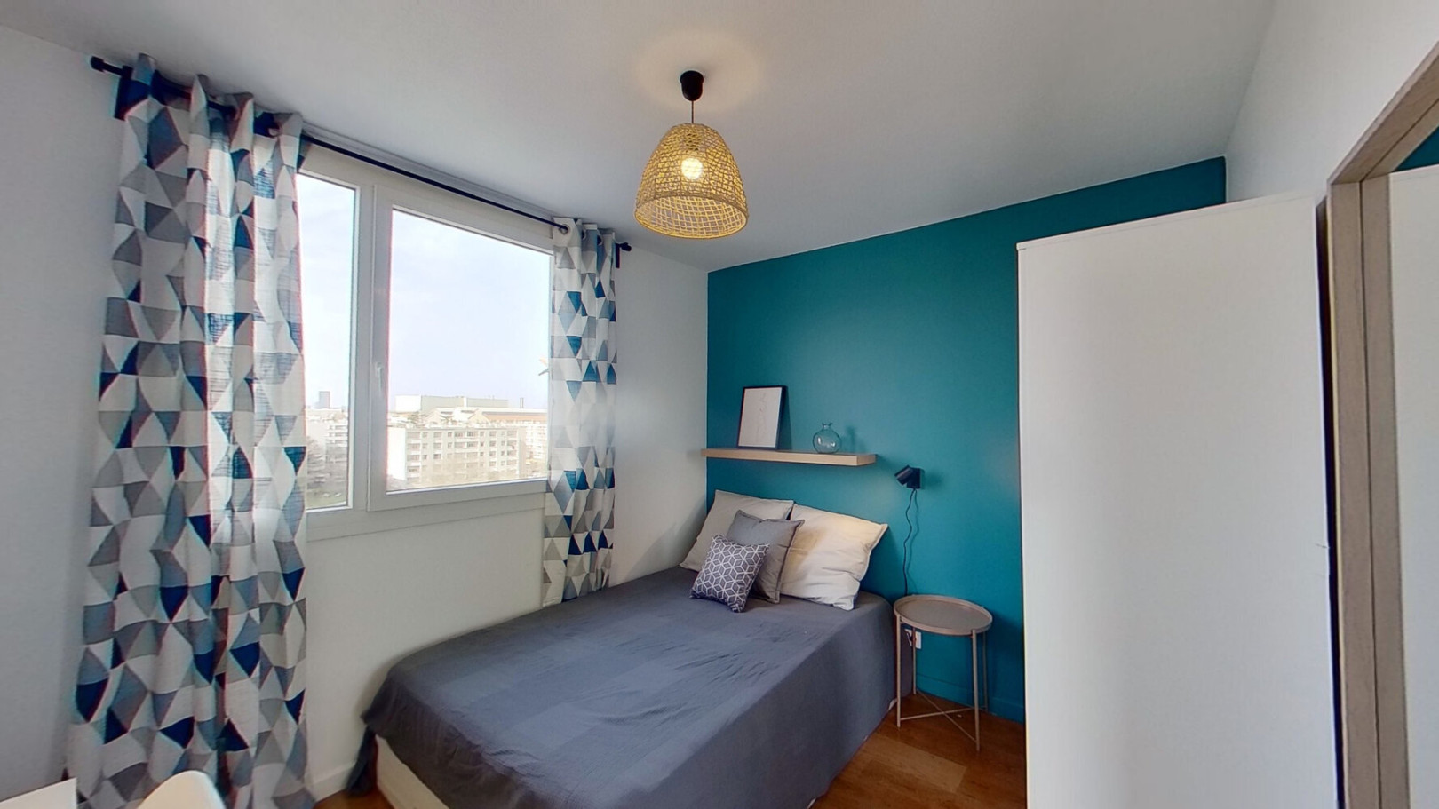 
                                                Colocation
                                                 Chambre en colocation appartement meublé