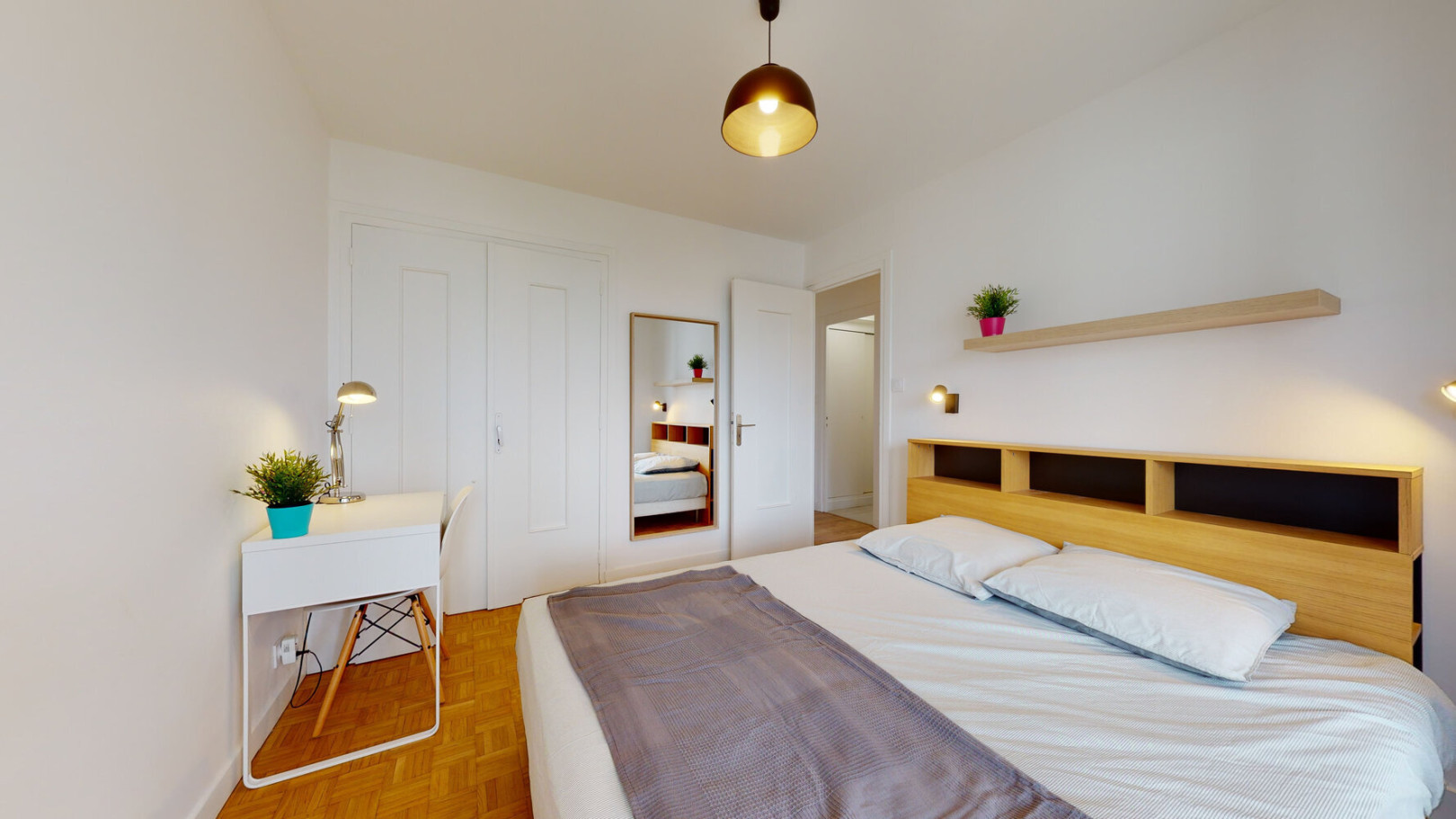 
                                                Colocation
                                                 Chambre en colocation appartement meublé